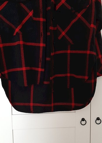 Kırmızı Siyah Kareli Düğmeli Kadın Kalın Gömlek - Görsel 3