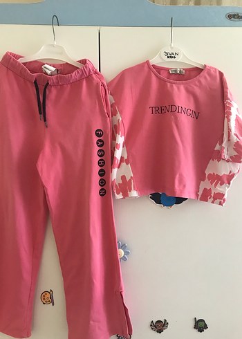 Pembe Bağcıklı ve Baskılı Kız Eşofman Takımı 8/9yaş