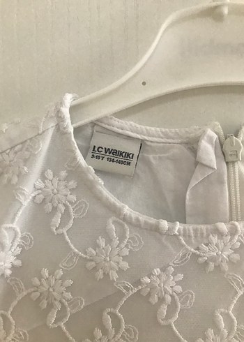LC Waikiki Kız Çocuk Beyaz Nakışlı Dantel Elbise 9/10 yaş