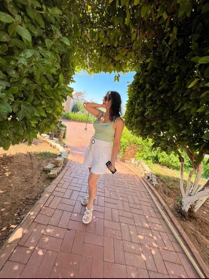 Kadın Beyaz Pamuk Bermuda Şort - Görsel 3