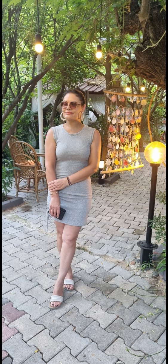 Gri Kolsuz Yandan büzgülü Mini Elbise - Görsel 3