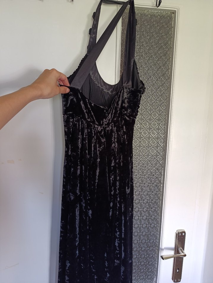 Siyah Gotik Midi Strappy V Yaka Elbise - Görsel 2