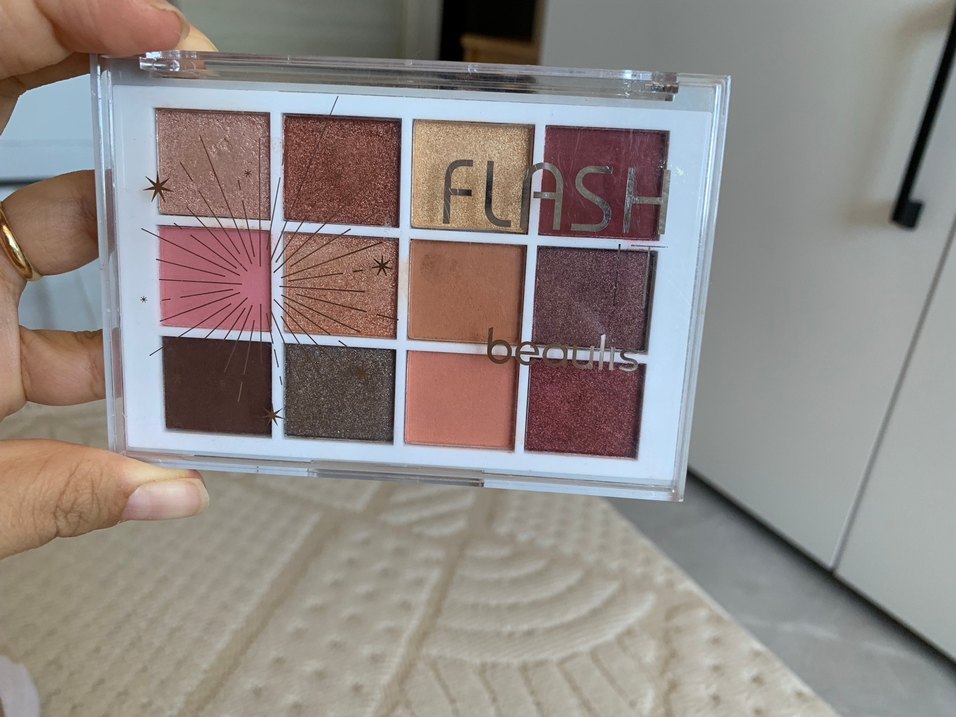 Bej Tonlarda Göz Farı Paleti - Görsel 3