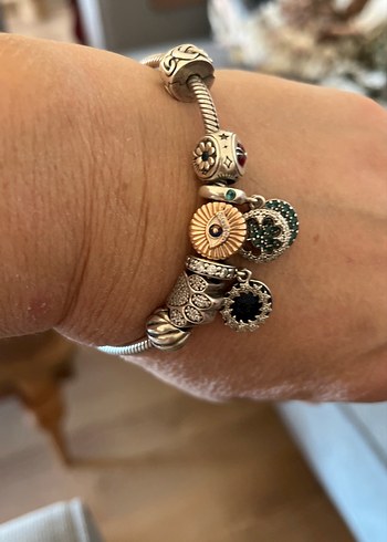 Pandora Bohem Siklikta Pandora Gumus Bileklik Charm Lari İletemiz