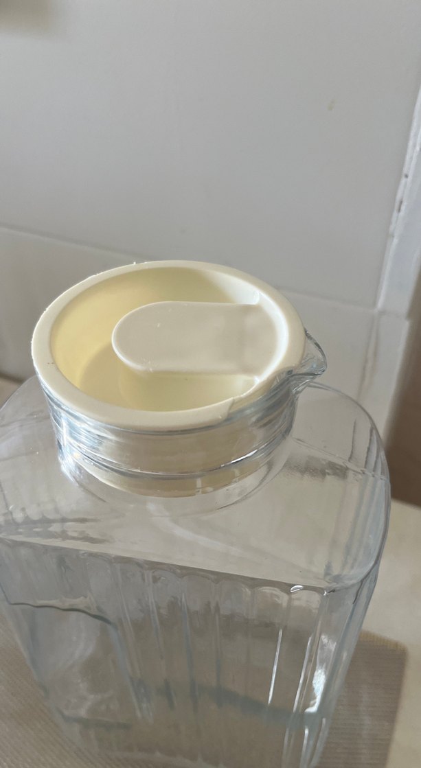 Beyaz Kapaklı 2 litrelik luminarc su şişesi - Görsel 2