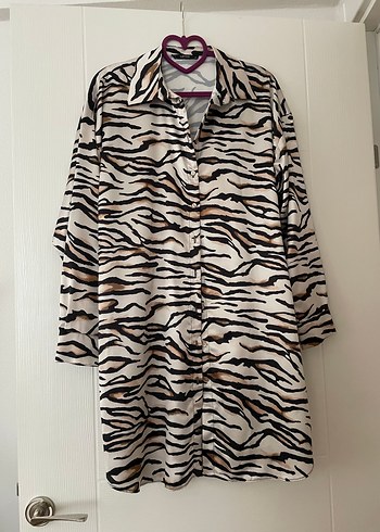 Saten Uzun Kollu Zebra Desenli Kadın Gömlek