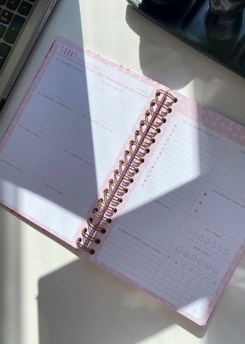 Beden Planlayıcı Ajanda Pembe Fiyonk