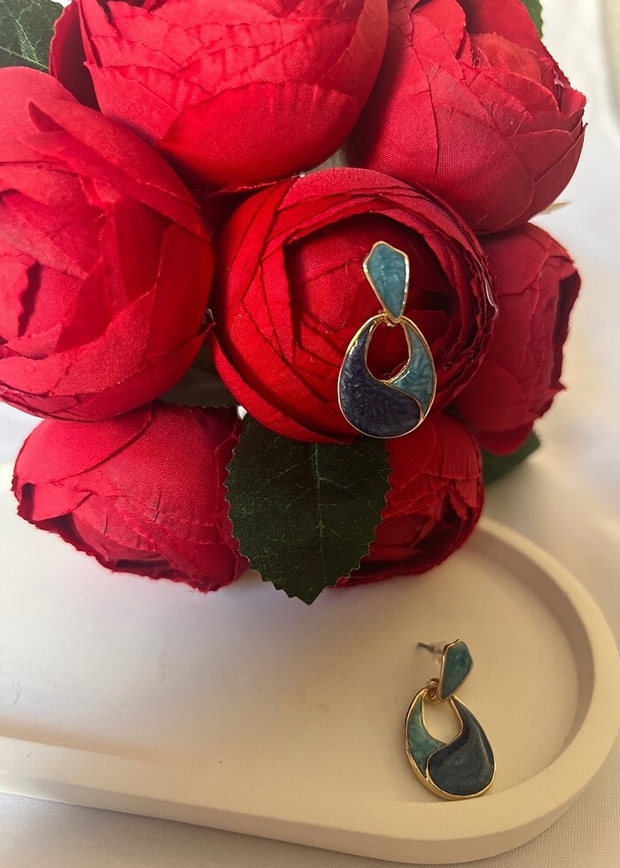 Mavi taş modelli küpe - Görsel 2