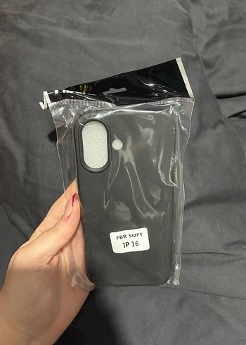 Siyah iPhone 16 Kılıf - Görsel 4