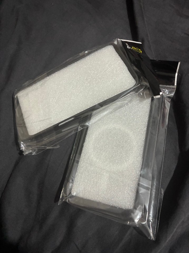 Siyah iPhone 16 Kılıf - Görsel 2