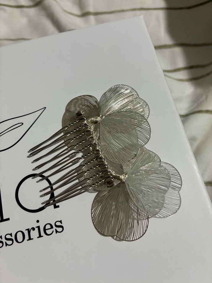 Beyaz İnci Detaylı Vintage Saç Tokası - Görsel 2