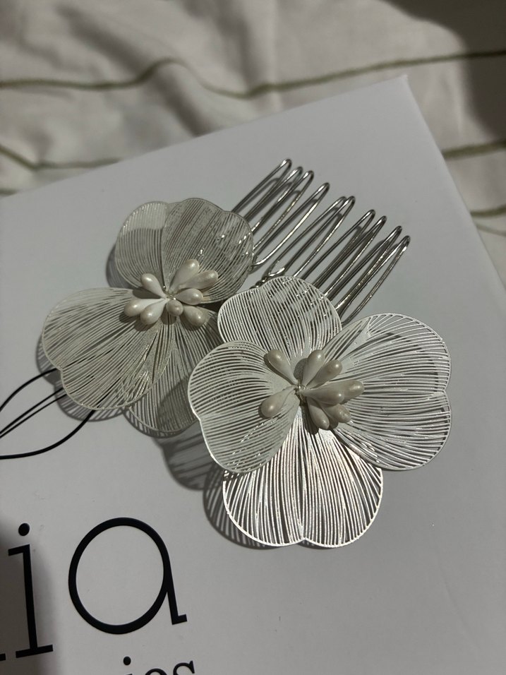 Beyaz İnci Detaylı Vintage Saç Tokası - Görsel 3