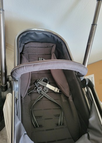 Kraft Minimalist siyahGri Bebek Arabası - Görsel 5