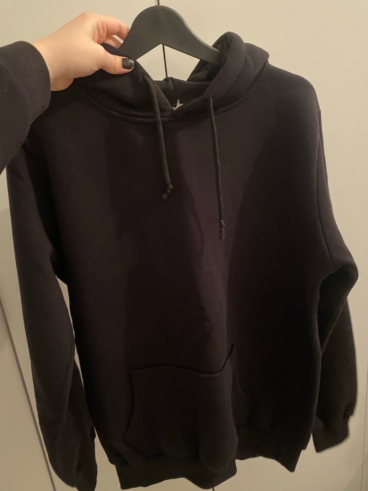 Siyah Kapüşonlu Rahat Kesim Sweatshirt - Görsel 3