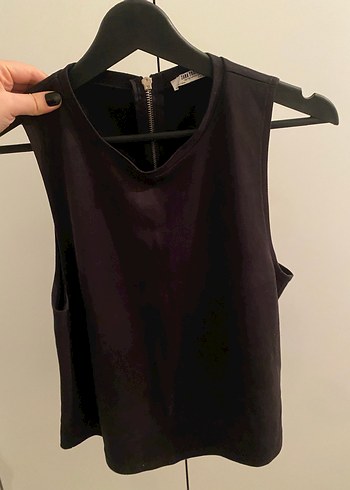 Siyah Süet Yüksek Yakalı Kolsuz Kadın Atlet - Görsel 4