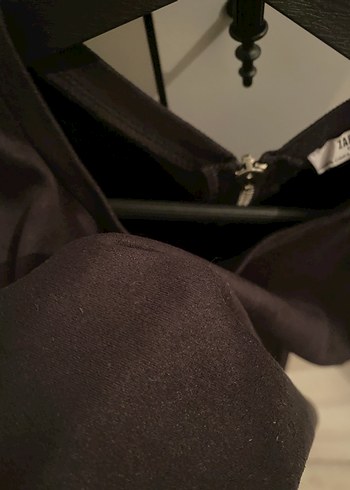 Siyah Süet Yüksek Yakalı Kolsuz Kadın Atlet - Görsel 6