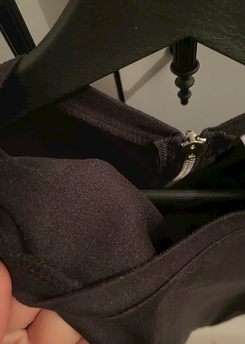 Siyah Süet Yüksek Yakalı Kolsuz Kadın Atlet - Görsel 5