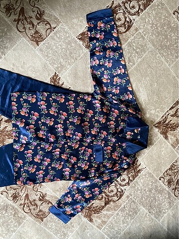 l Beden çeşitli Renk Pijama takımı