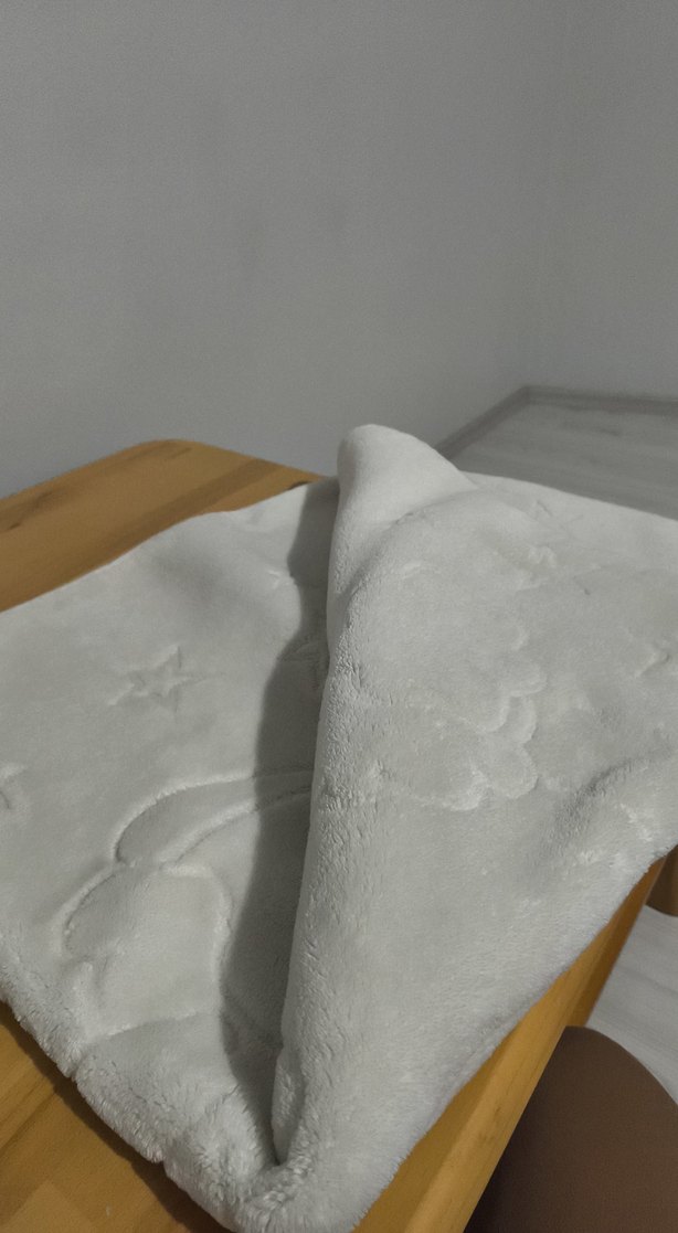 Krem Desenli Çocuk Battaniyesi - Görsel 2