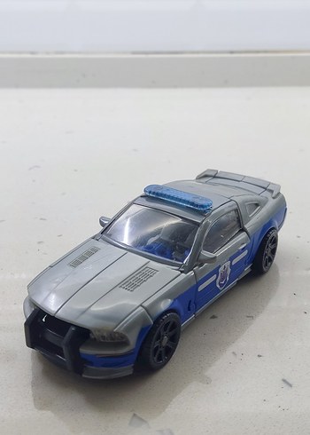 Beden Transformers Barricade 2007