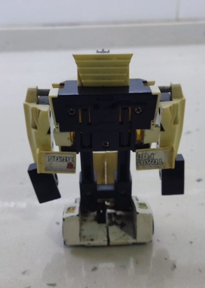 Transformers g1 wheeljack 1984 - Görsel 4