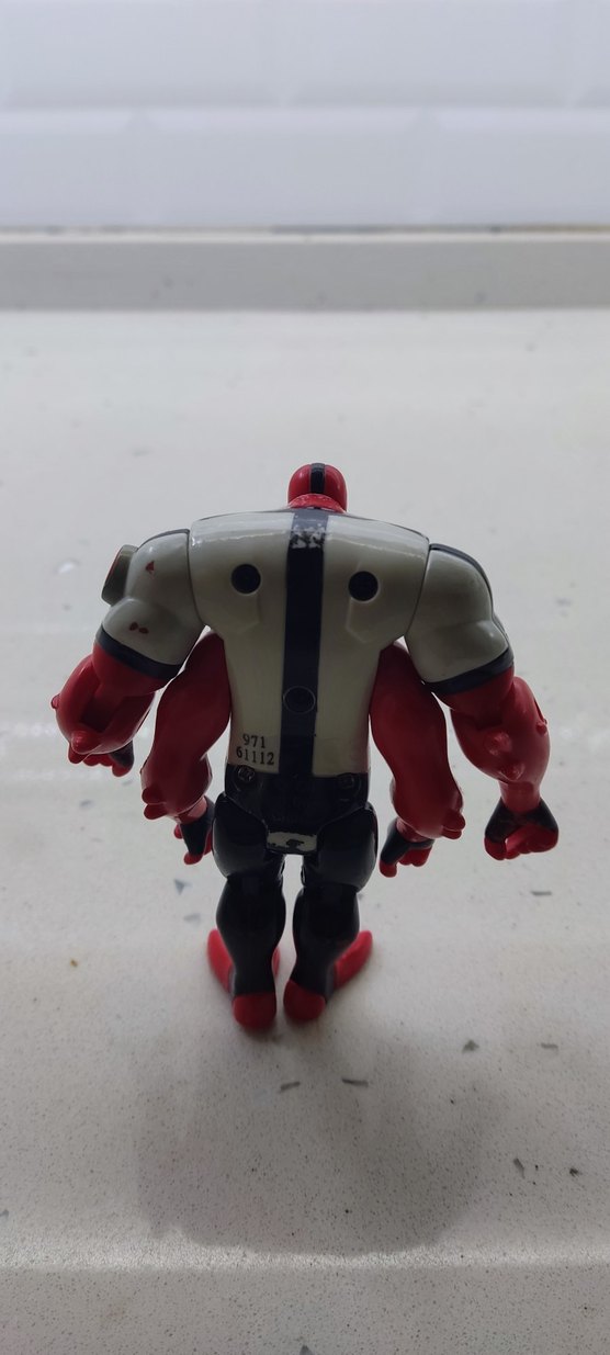 Ben 10 Dört Kol - Görsel 2