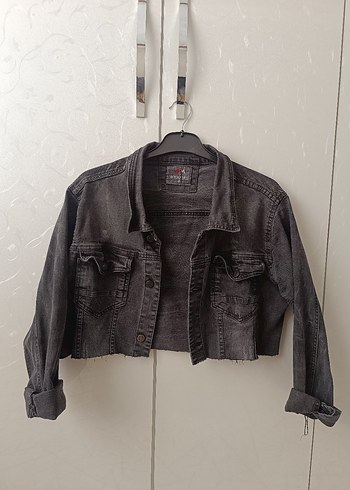 Gri Düğmeli Kadın Denim Ceket