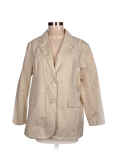 Stradivarius Blazer %70 İndirimli.