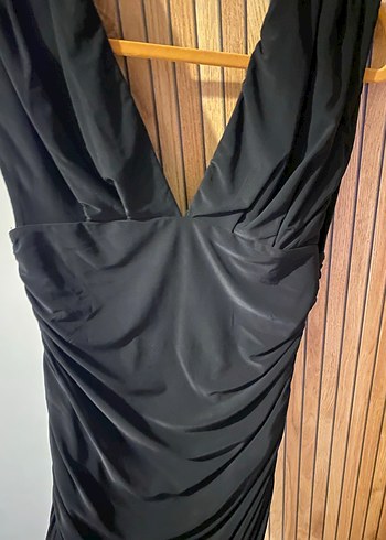 Açelya Okçu Siyah Drapeli V Yaka Kisa Abiye Elbise - Görsel 2