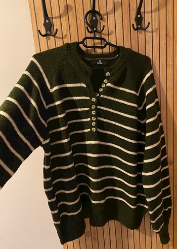 Düğmeli Uzun Kollu Çizgili Yeşil Triko - Görsel 2