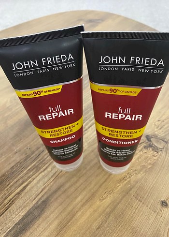 John Frieda Full Repair Onarıcı Şampuan&Saç Kremi Seti - Görsel 3