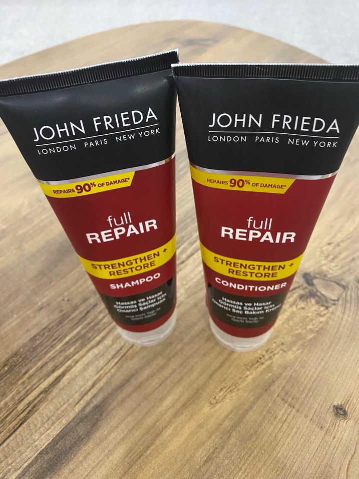 John Frieda Full Repair Onarıcı Şampuan&Saç Kremi Seti - Görsel 3