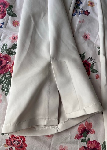 Beyaz Rahat Kesim Kadın Pantolon - Görsel 2