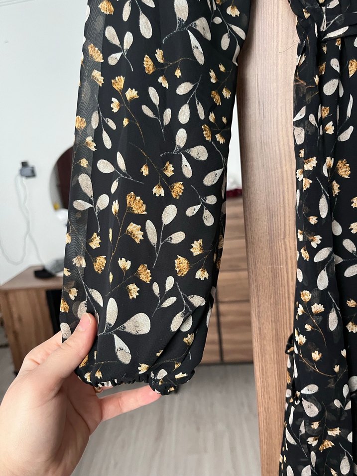 Desenli Pilili Siyah Uzun Kollu Uzun Elbise - Görsel 3