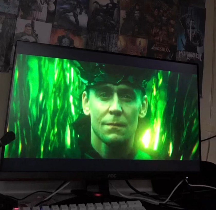 AOC 24" Kırmızı Gaming Monitör 1920x1080 IPS 165HZ - Görsel 2