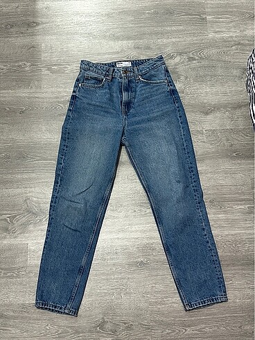 bershka mom jean