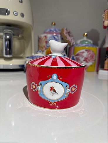 Pip studio love bird kırmızı şekerlik