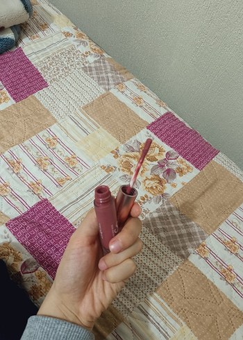 Golden Rose likit mat ruj - Görsel 2