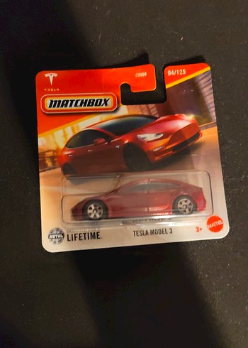 Matchbox Tesla Model 3 Kırmızı Oyuncak Araba