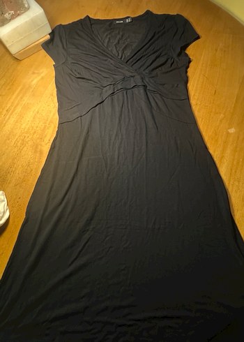 Siyah V Yakalı Kısa Kollu Midi Elbisesi - Görsel 5