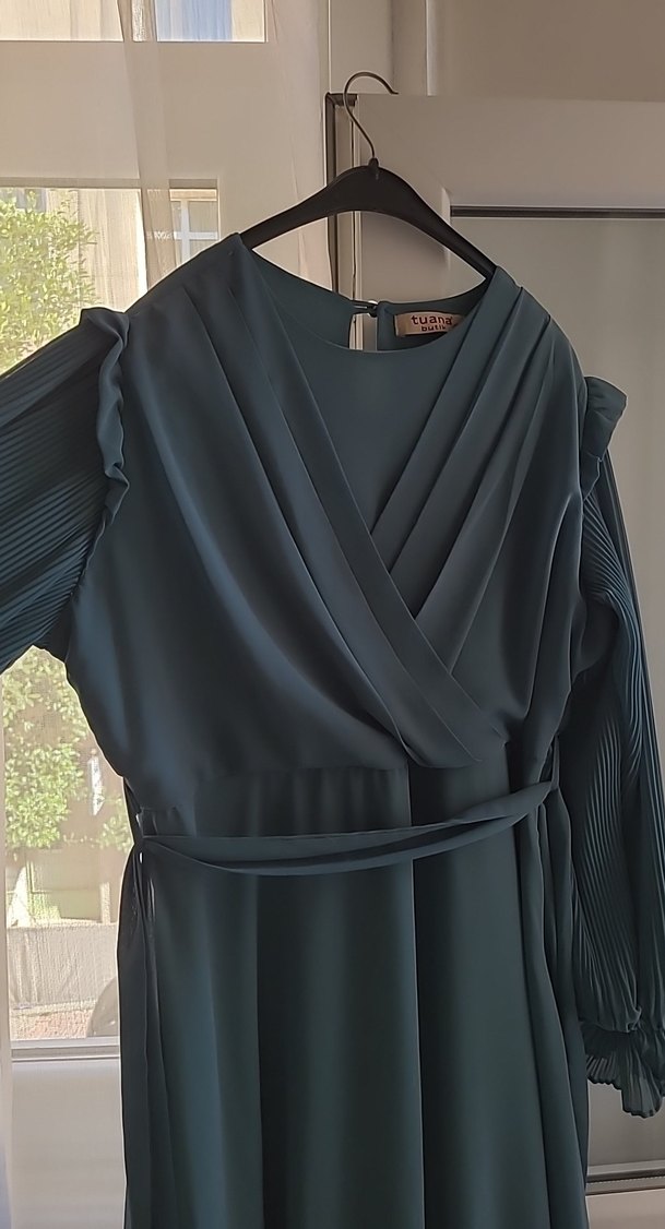 Uzun Kollu Drapeli Yeşil Uzun Elbise - Görsel 3