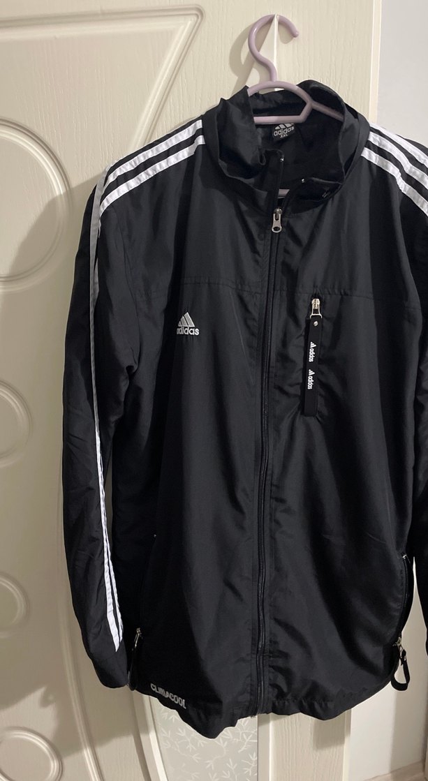 Adidas Siyah Erkek Spor Rüzgarlık Mont - Görsel 2