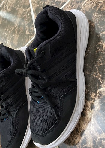 Spor ayakkabı - Görsel 2