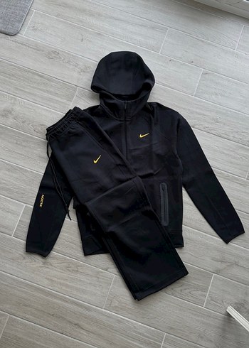 Nike m