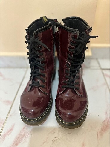 39 Beden Bordo bot