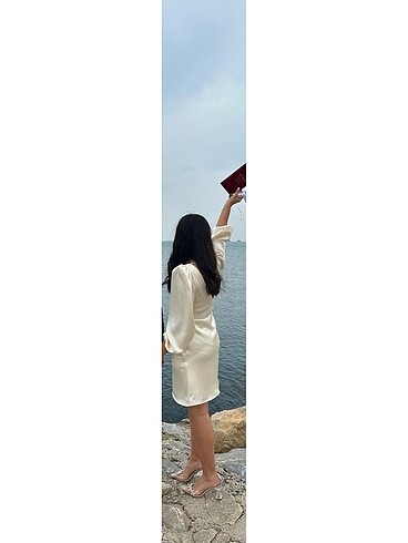 36 Beden ten rengi Renk Ekru kısa saten elbise