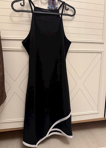 Trendyol & Milla Siyah İnce Askili Minimal Elbise