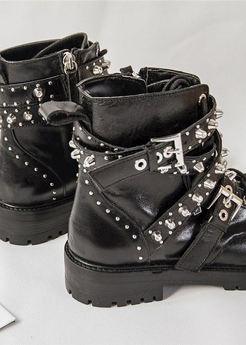 Tokalı Siyah Deri Punk Bot zarra