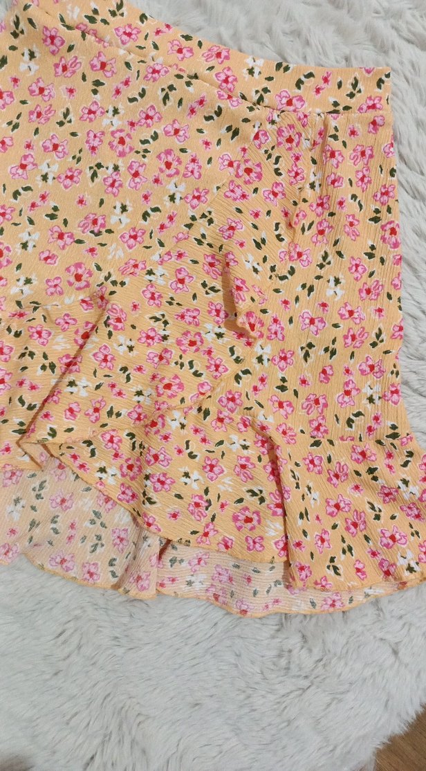 Sarı Çiçekli Fırfırlı Mini Etek - Görsel 2