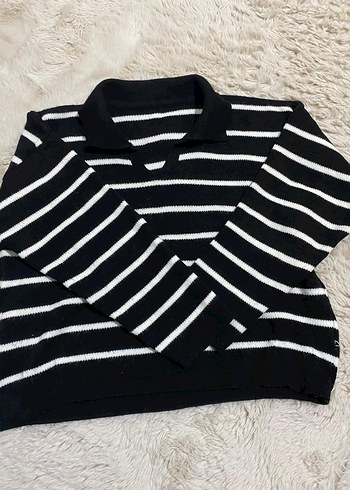 Çizgili Siyah Beyaz Kadın Kazak - Görsel 2